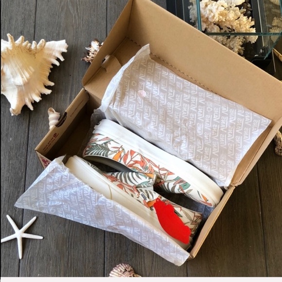 🌼🌴VANS🌴🌼 - Picture 4 of 8